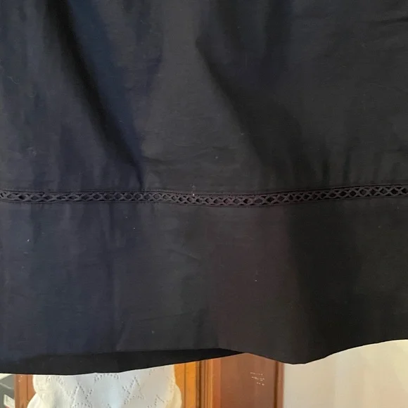 LOFT Ann Taylor Size 2 Black Short Circle Mini Skirt with POCKETS!